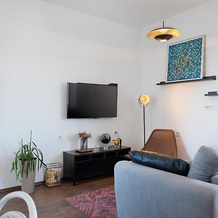 Polai Boutique Apartments With Free Parking Exteriör bild