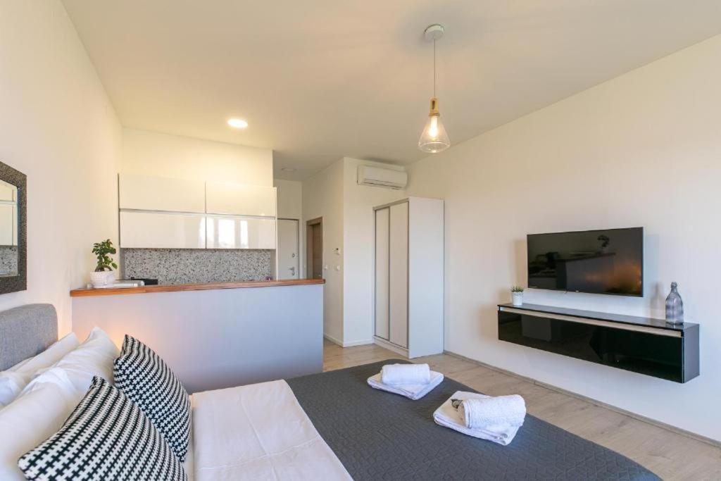 Polai Boutique Apartments With Free Parking Exteriör bild