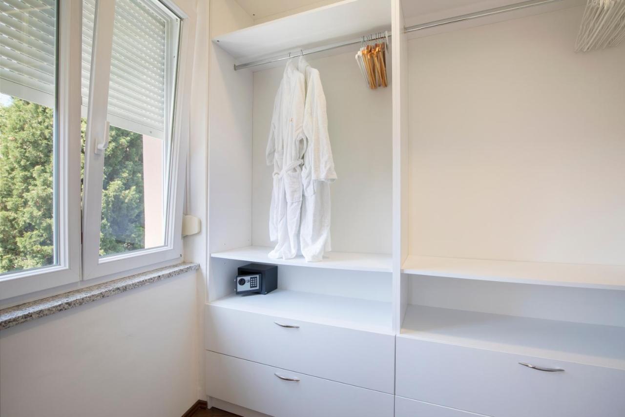 Polai Boutique Apartments With Free Parking Exteriör bild
