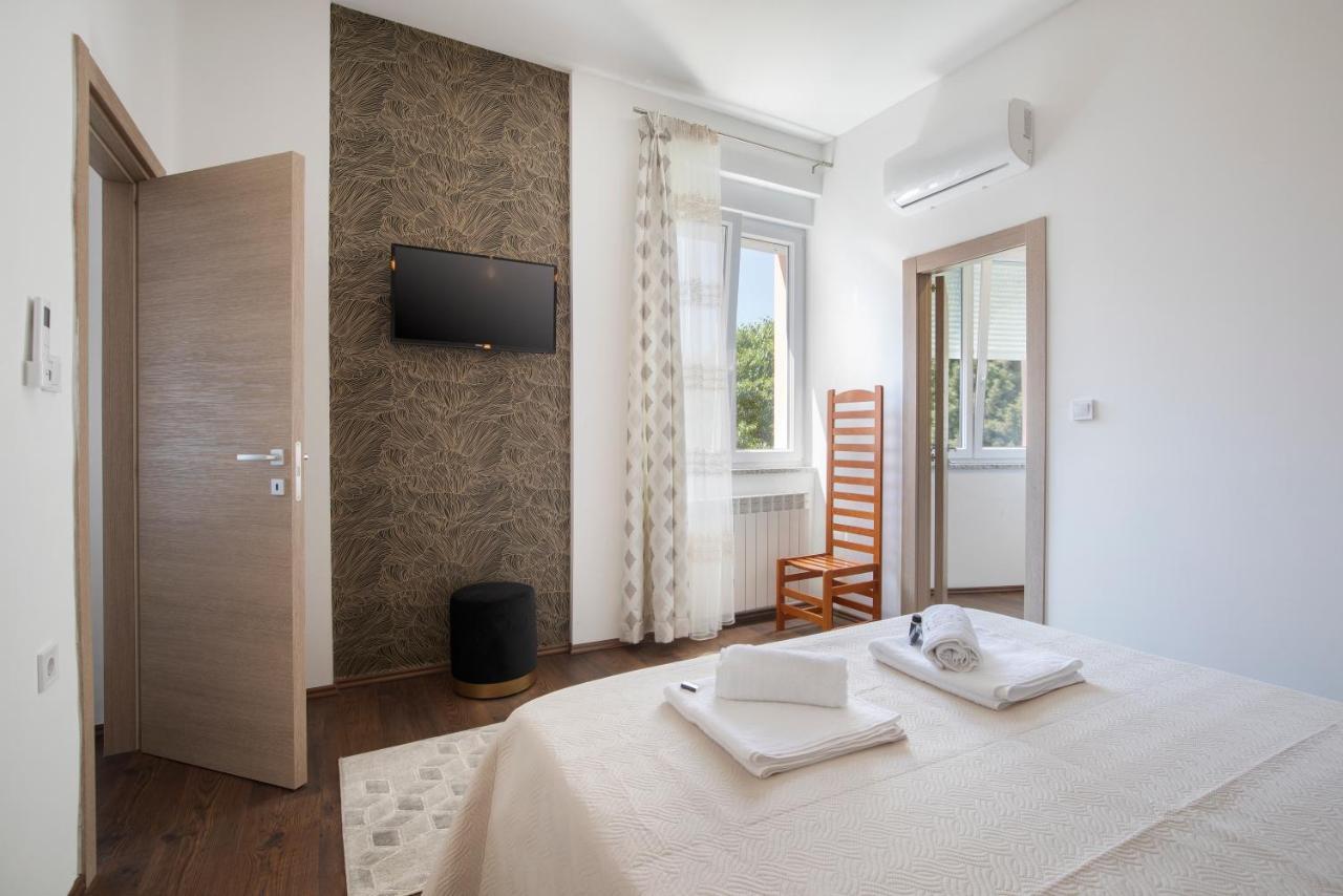 Polai Boutique Apartments With Free Parking Exteriör bild